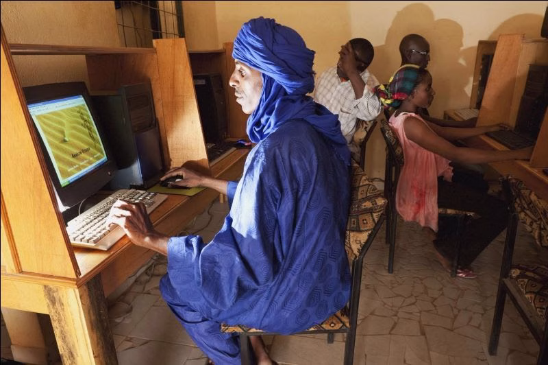 Niger completes  million fiber network