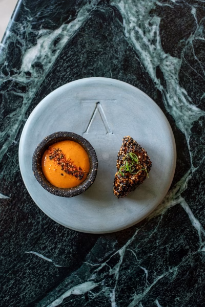 Amura by Ángel León MNH REST 01122025 39 (1)