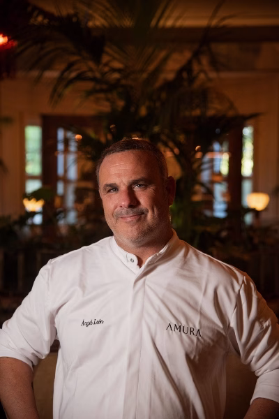 Amura by Ángel León MNH REST 01122025 58 (1)